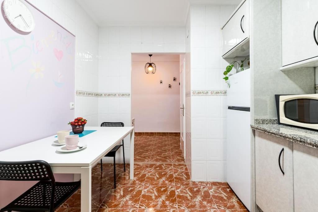 Santa Justa Urban Apartment Sevilla Exterior foto