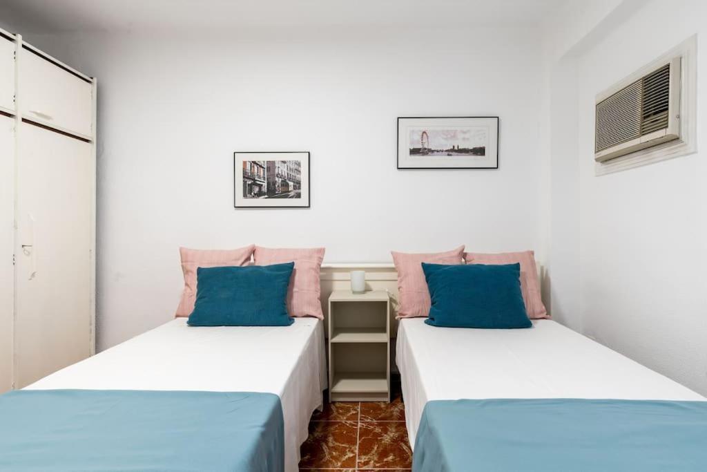 Santa Justa Urban Apartment Sevilla Exterior foto