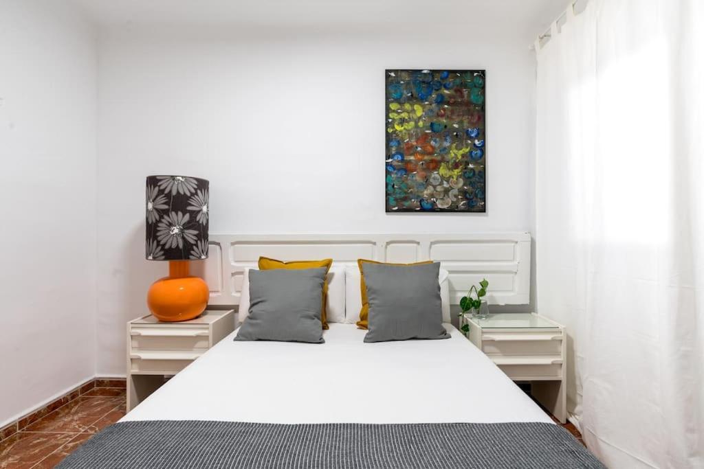 Santa Justa Urban Apartment Sevilla Exterior foto