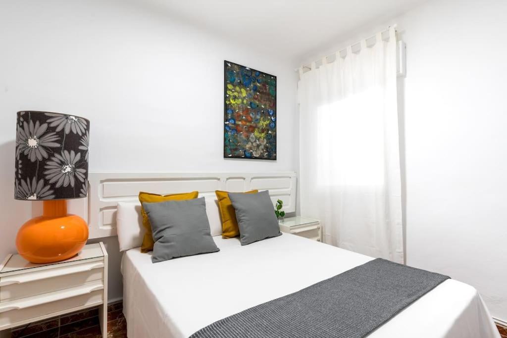 Santa Justa Urban Apartment Sevilla Exterior foto