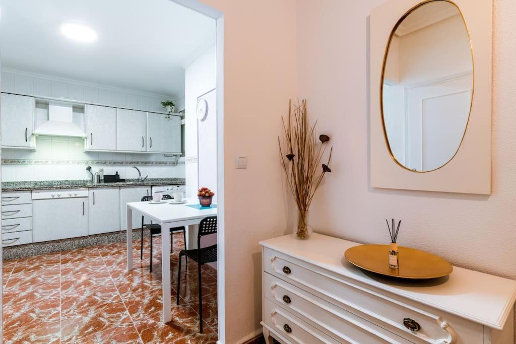 Santa Justa Urban Apartment Sevilla Exterior foto