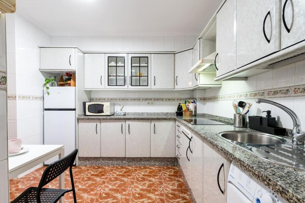 Santa Justa Urban Apartment Sevilla Exterior foto